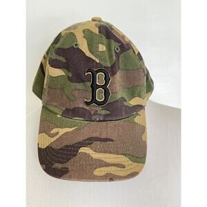 Boston Red Sox Embroidered Fitted Hat The Franchise Genuine MLB Camo Camouflage